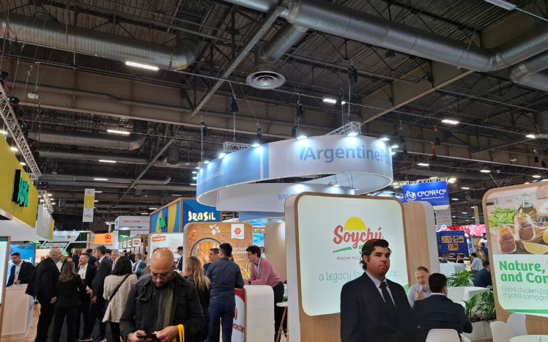 Karina Milei visitó el Stand de la Avicultura Argentina en la Feria Alimentaria más importante del Mundo – SIAL 2024- París, Francia